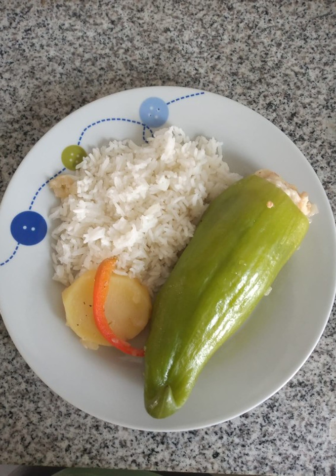 Una foto de Caigua rellena