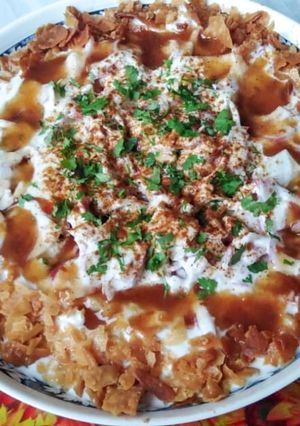 A picture of Dahi Phulki Recipe with Homemade Phulkiyan/boondiyan.