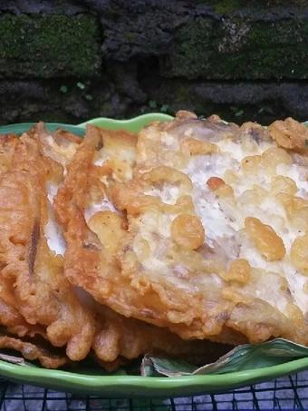 Langkah Mudah untuk Membuat Resep Tempe kemul/mendoan (tepung instan) yang Bisa Manjain Lidah Anti Ribet, Uenak Banget