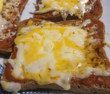 Ultimate, Prepare Toasts pizza Restaurant Style