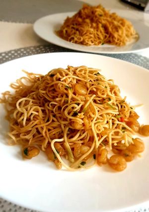 Fokhagymás garnélás tészta recept fotója