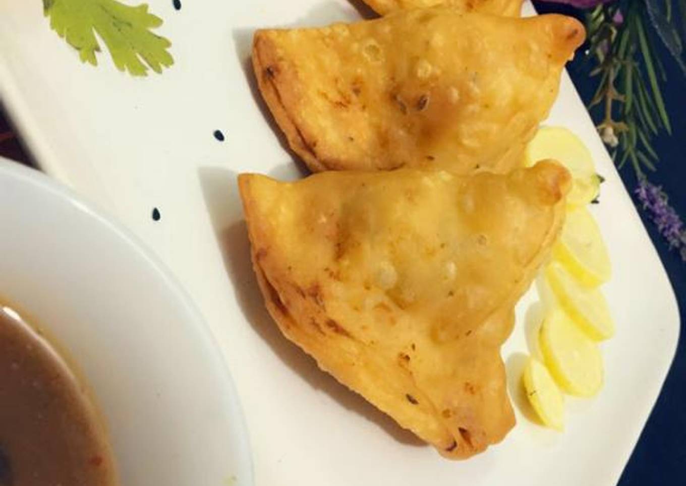 Allu kai samosai