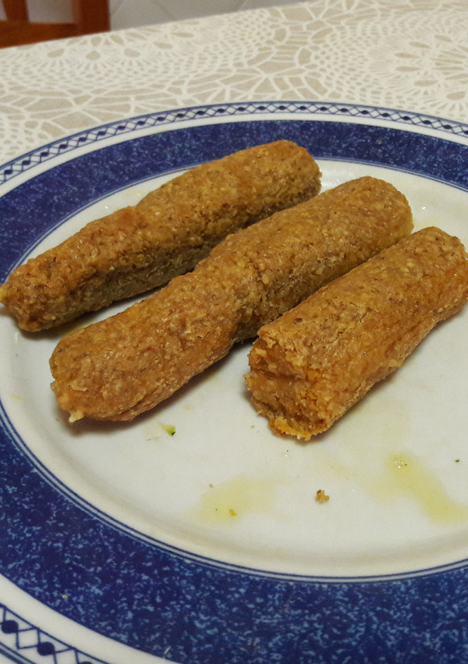 Una foto de Salchichas crujientes de avena sin gluten y veganas🌭