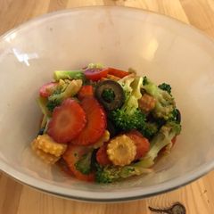 A picture of Strawberry Salad.
