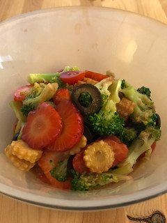 A picture of Strawberry Salad.
