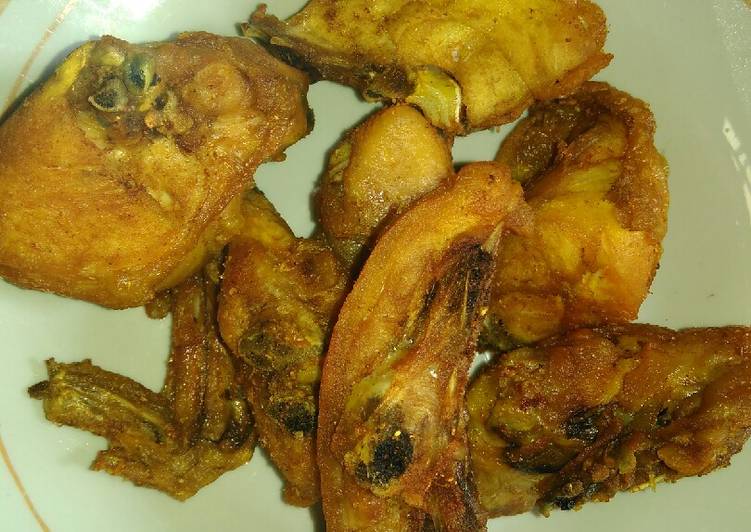 Ayam tradisional bumbu racik