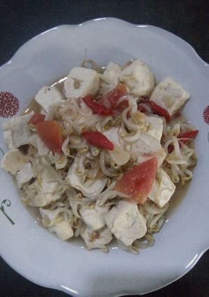 Foto resep Tumis Tahu putih & Cambah simple ala PM