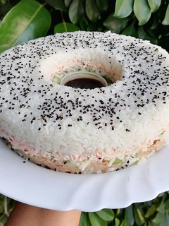 Una foto de Rosca de sushi 🍣🥡