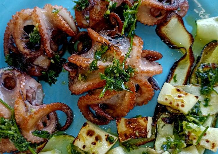 Pulpitos de la Ametlla a la plancha, con calabacín dos texturas