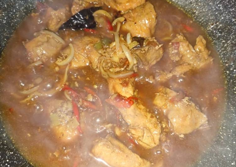 Ayam kecap mentega