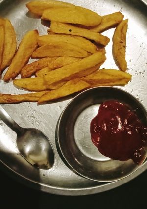 फ्रेंच फ्राईज (french fries recipe in Hindi) रेसिपी मुख्य फोटो