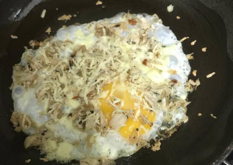 Steps to Make Favorite Microgreens Shredded Chicken Omlette