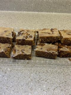 A picture of Peanut Butter Bars.