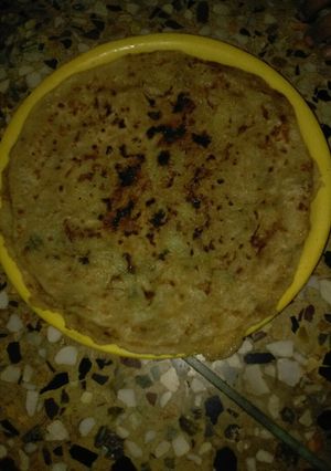 A picture of Aloo paratha.