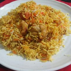 A picture of Sindhi Chicken biryani.
