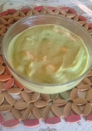 Una foto de Salsa de aguacate 🥑🥑