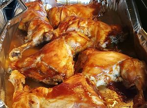 Una foto de Pollo con barbecue