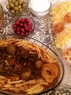 عکسی از دستور خورشت بامیه با مرغ