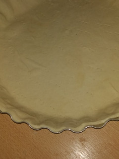Una foto de Masa de tarta simple y relleno de verdura