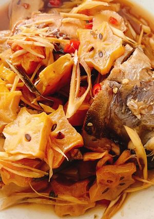 Hình của món Cá kho khế chua.