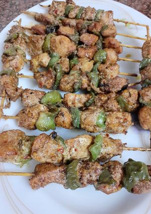 A picture of Chicken stick fry.