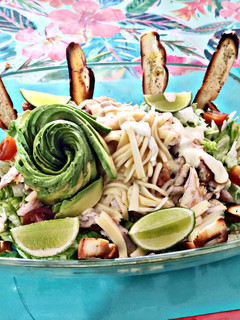 Una foto de Ensalada César + salsa césar sin anchoas