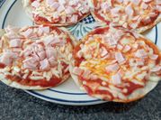 Una foto de mini pizza rápida