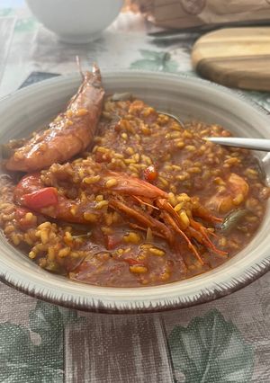 Una foto de Arroz caldoso de gambas rojas y langostinos