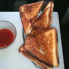 A picture of Onion cheese sandwich.
