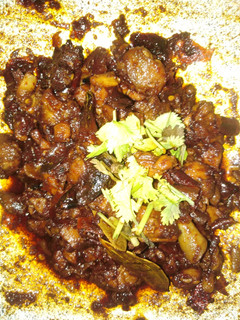 பள்ளிபாளையம் சிக்கன் (Pallipaalayam chicken recipe in tamil) செய்முறை முக்கிய புகைப்படம்
