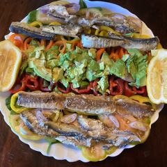 A picture of California Farm Spinach Sardine Salad.