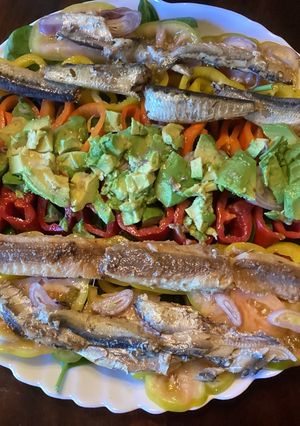 A picture of California Farm Spinach Sardine Salad.