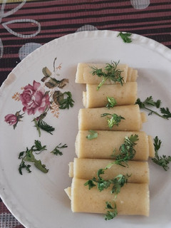 ફરાળી ખાંડવી (Farali Khandvi Recipe In Gujarati) રેસીપી મુખ્ય ફોટો