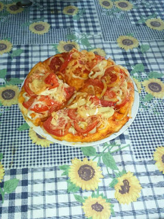 Házi pizza recept fotója