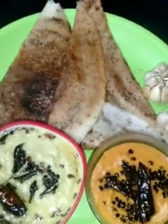 பூண்டு தோசை (Poondu dosai recipe in tamil) செய்முறை முக்கிய புகைப்படம்