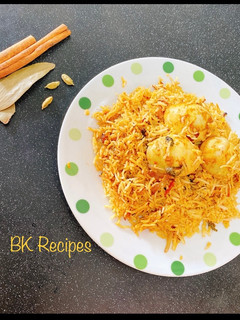 முட்டை பிரியாணி🥚🥚 (Muttai biryani Recipe in Tamil) செய்முறை முக்கிய புகைப்படம்
