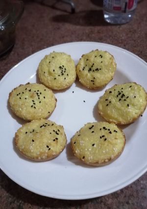 A picture of Coconut Mini Buns.