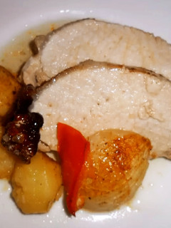 Una foto de Lomo de cerdo y patatas al whisky
