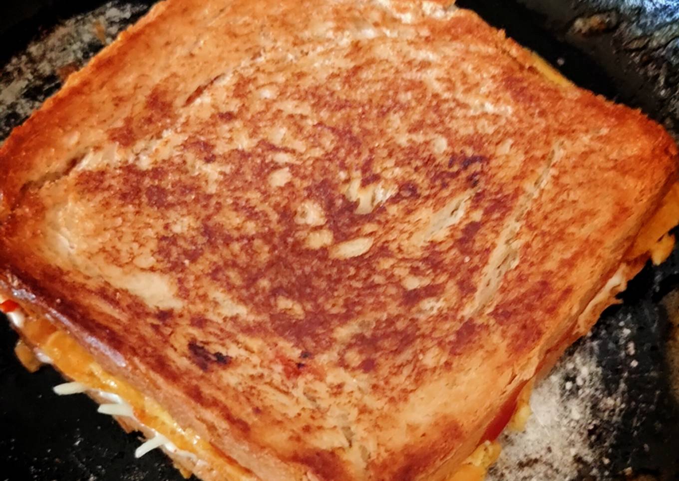 Cheesy Egg Sandwich