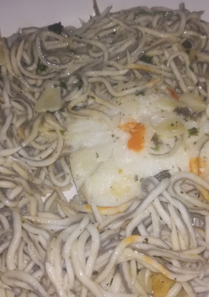 Una foto de Bacalao en nido de gulas