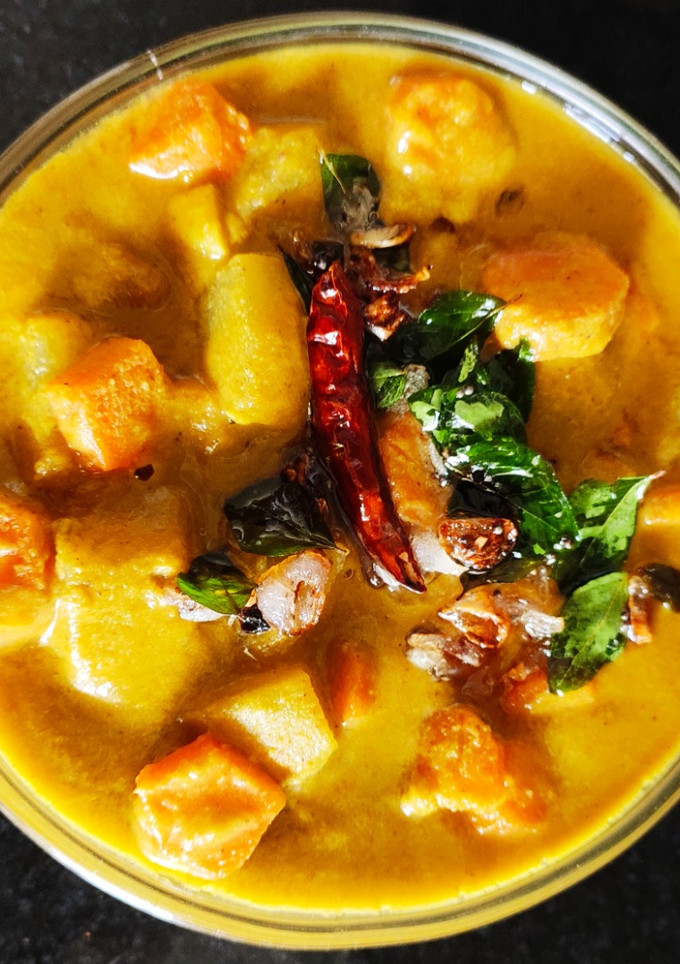 கேரட் சௌ சௌ மசாலா குழம்பு (carrot chow chow masala gravy) செய்முறை முக்கிய புகைப்படம்