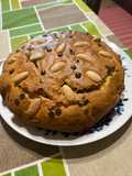 Torta di mandorle e gocce di cioccolato