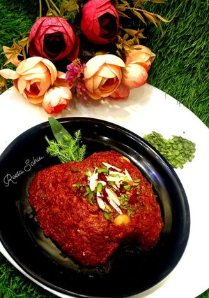 A picture of गाजर का हलवा (Gajar ka halwa).