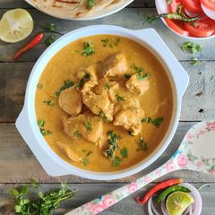 A picture of Chicken Korma.