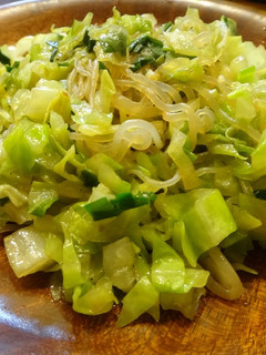 Una foto de Fideos Shirataki salteados