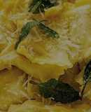 Ravioles de Zapallo con salsa de mantequilla de salvia
