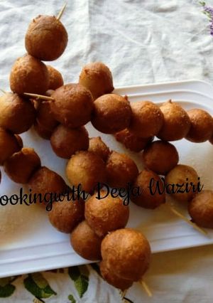A picture of Fanke(puff-puff).