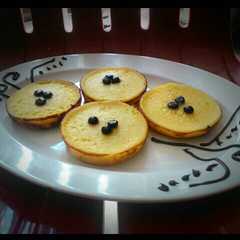 A picture of Kue lumpur kentang.