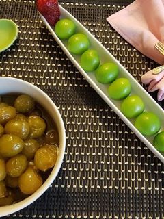 عکسی از دستور کمپوت گوجه سبز