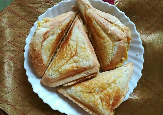 Sandwich with egg filling Recipe by CindyMay - Cookpad